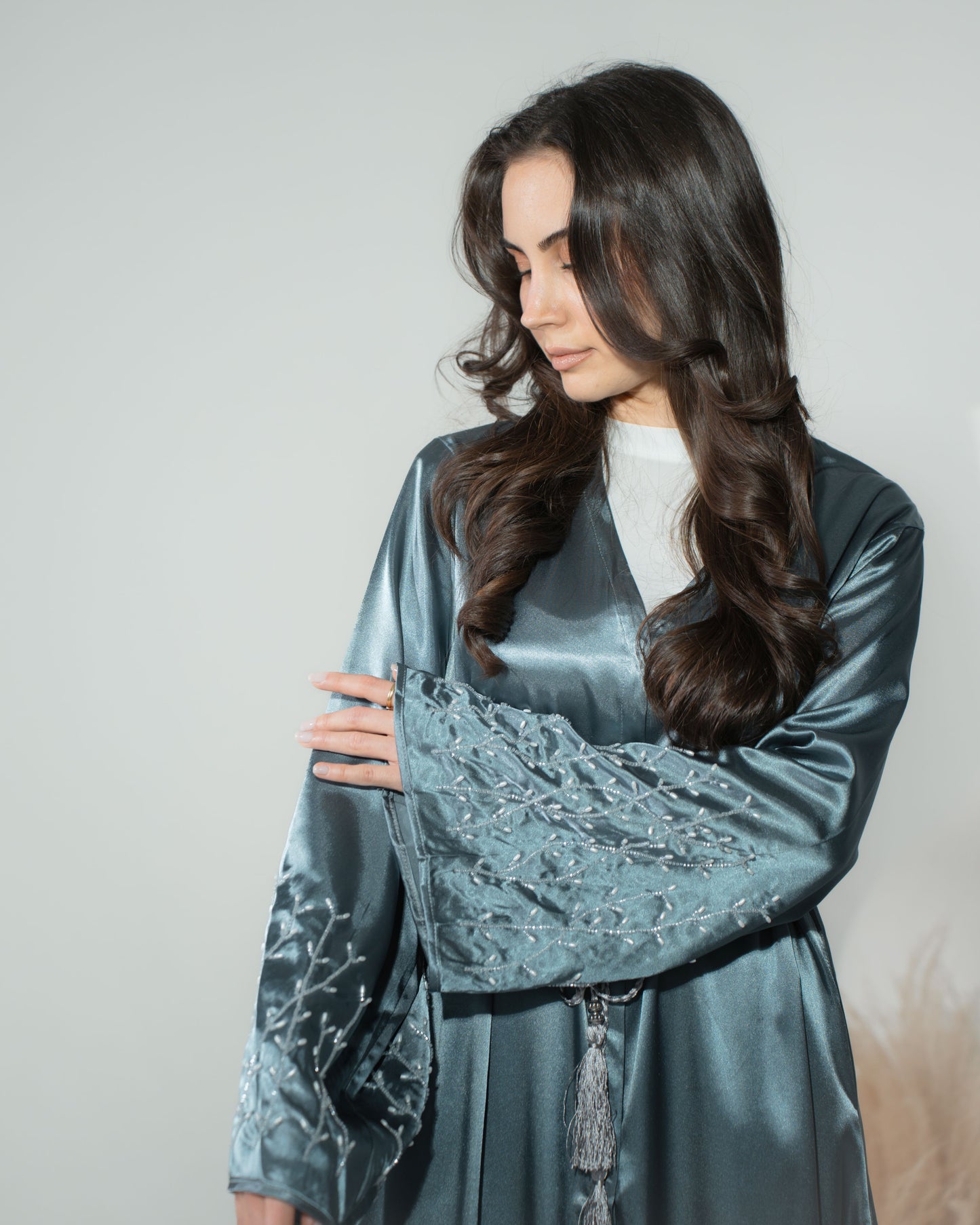 Detailed Sleeves Abaya - Blue